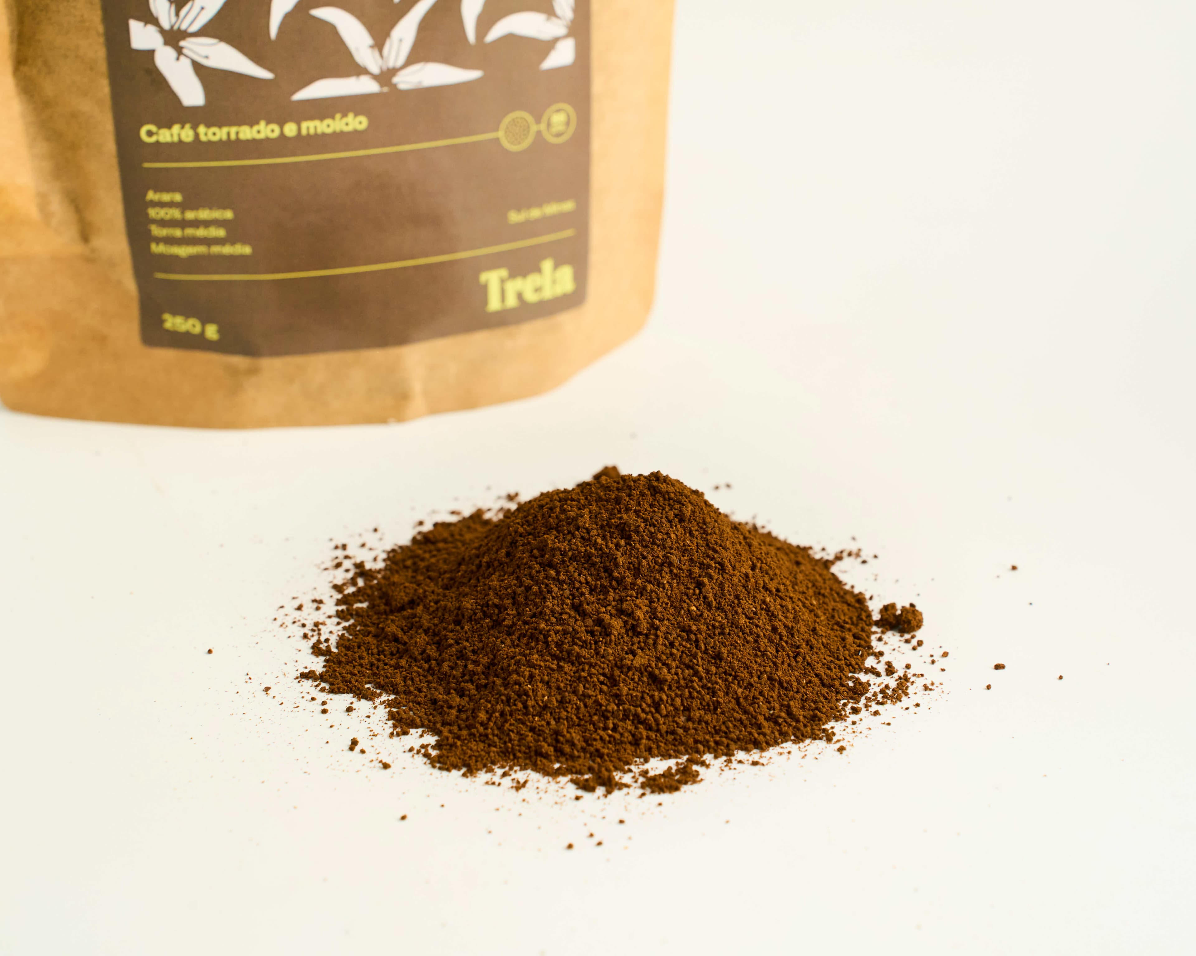 Café especial torrado e moído Arara 250g