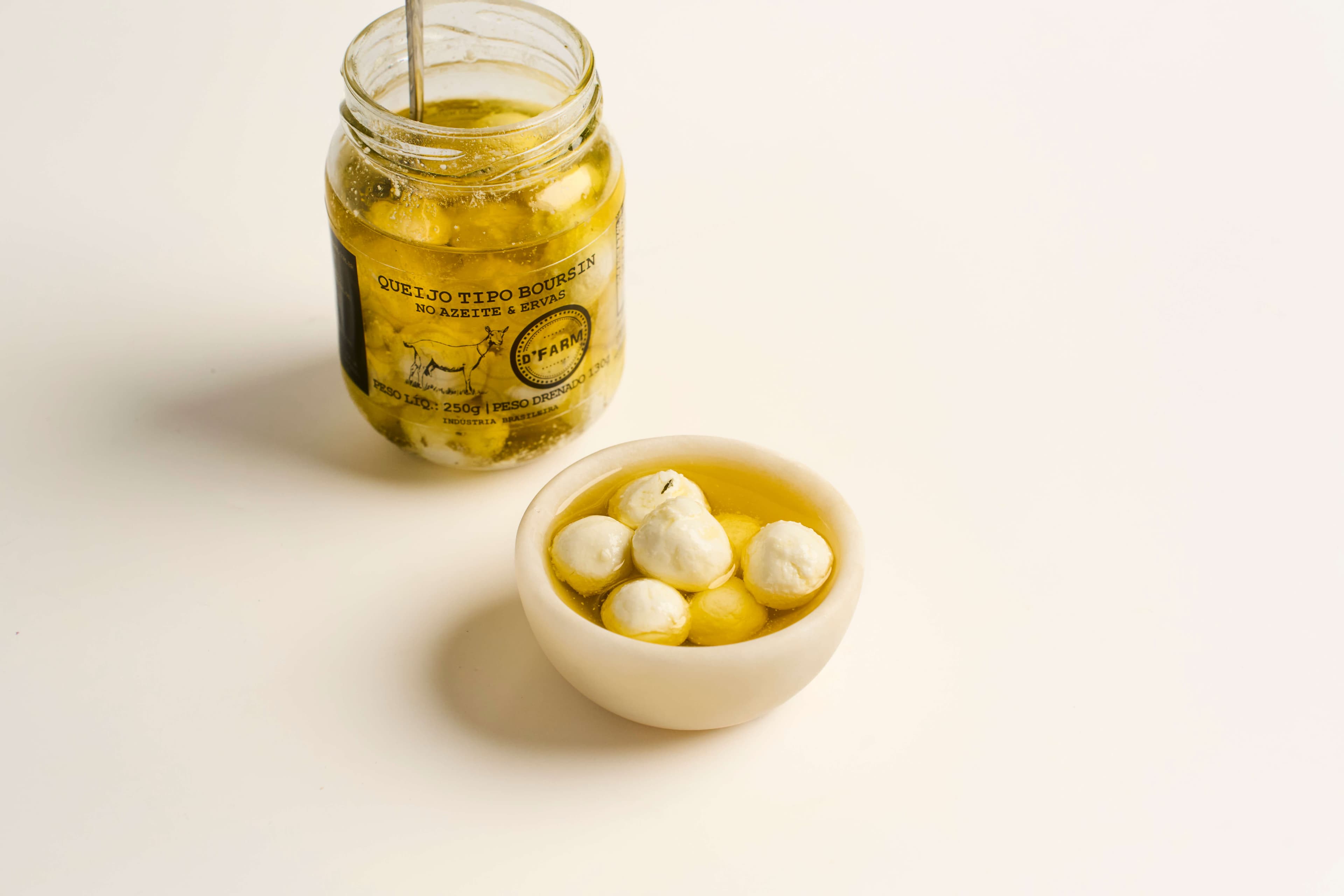 Queijo de cabra Boursin no azeite e ervas 250g