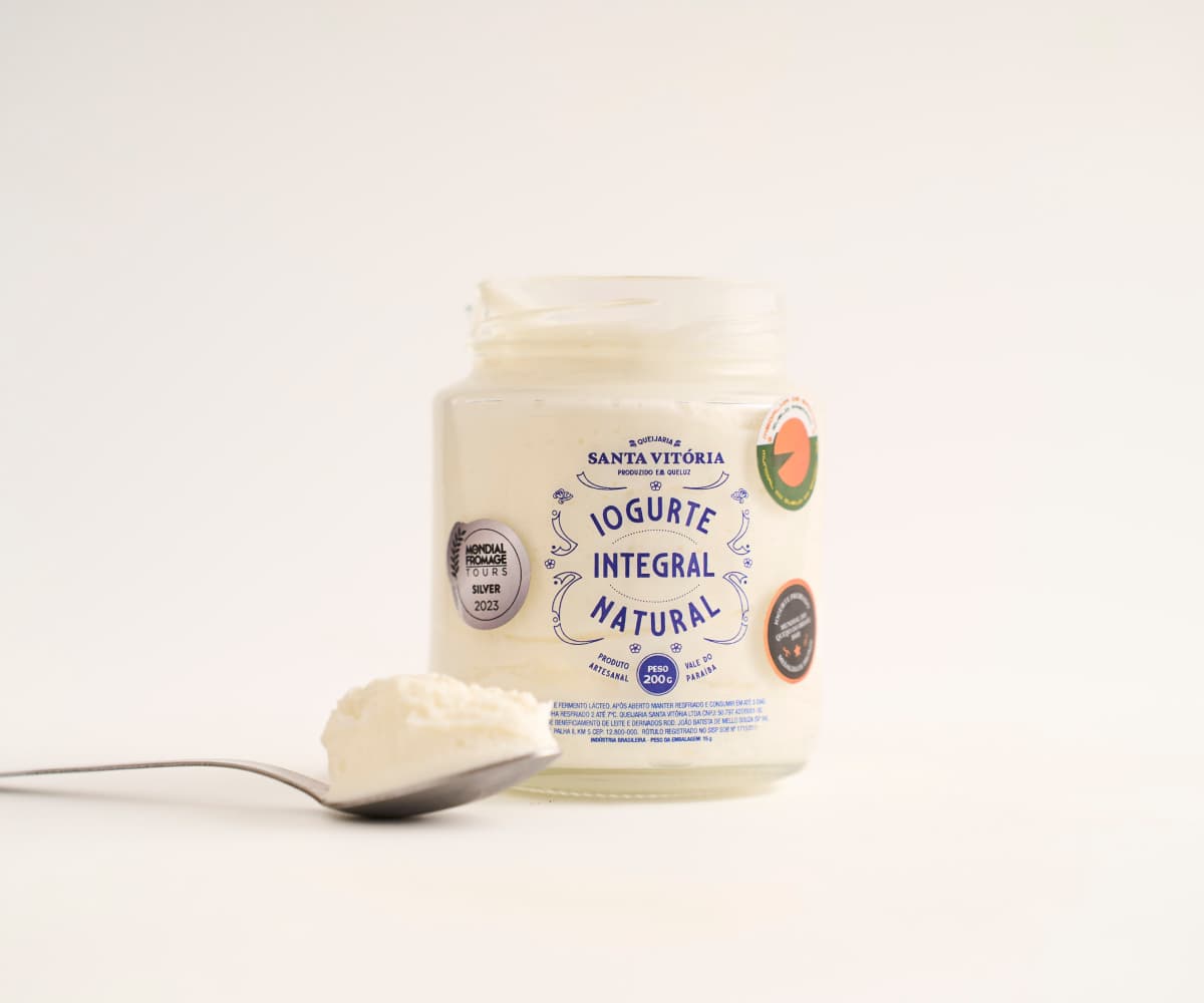 Iogurte natural integral 200g
