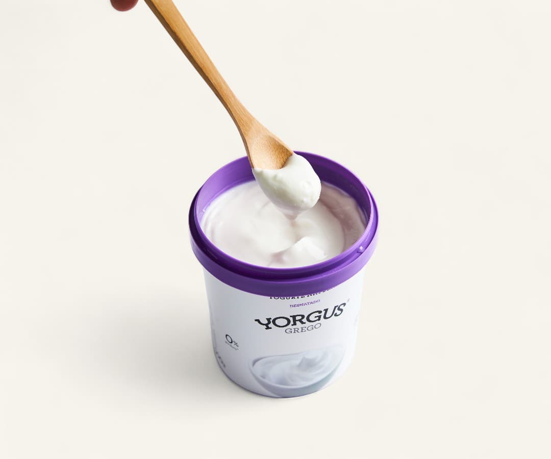 Iogurte grego desnatado natural Yorgus 500g