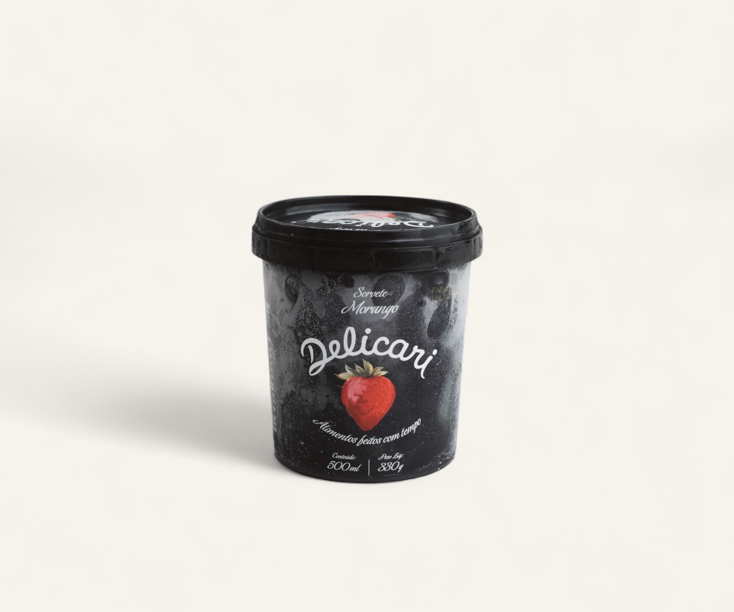 Sorvete de morango Delicari 500ml