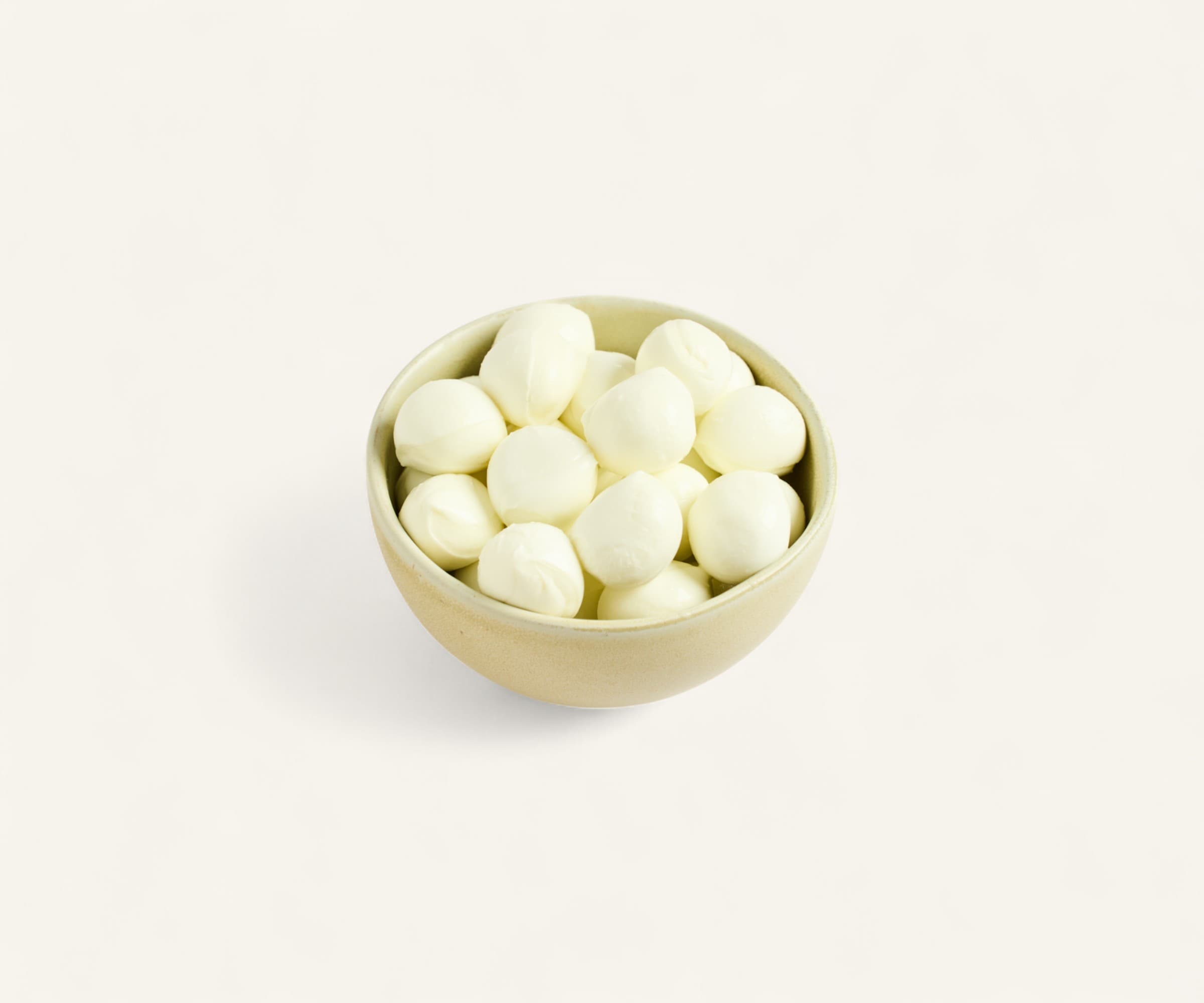 Queijo mussarela de búfala bolinha Almeida Prado 200g