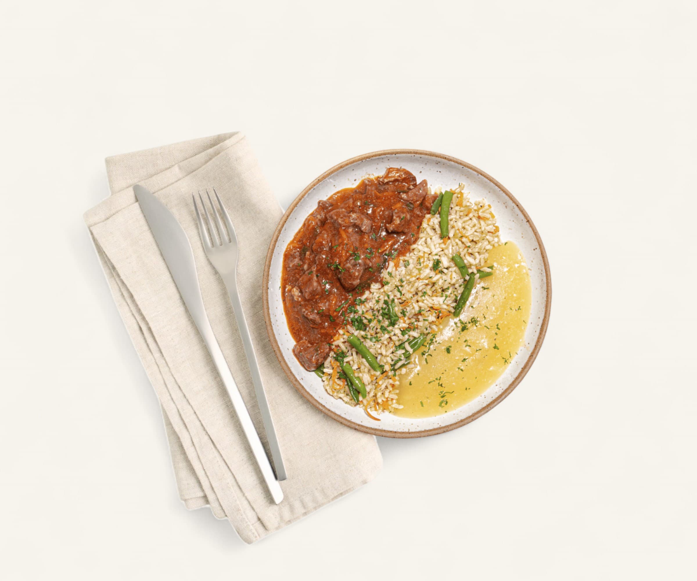 Filé em cubos com purê de mandioca e arroz de vegetais congelado 350g