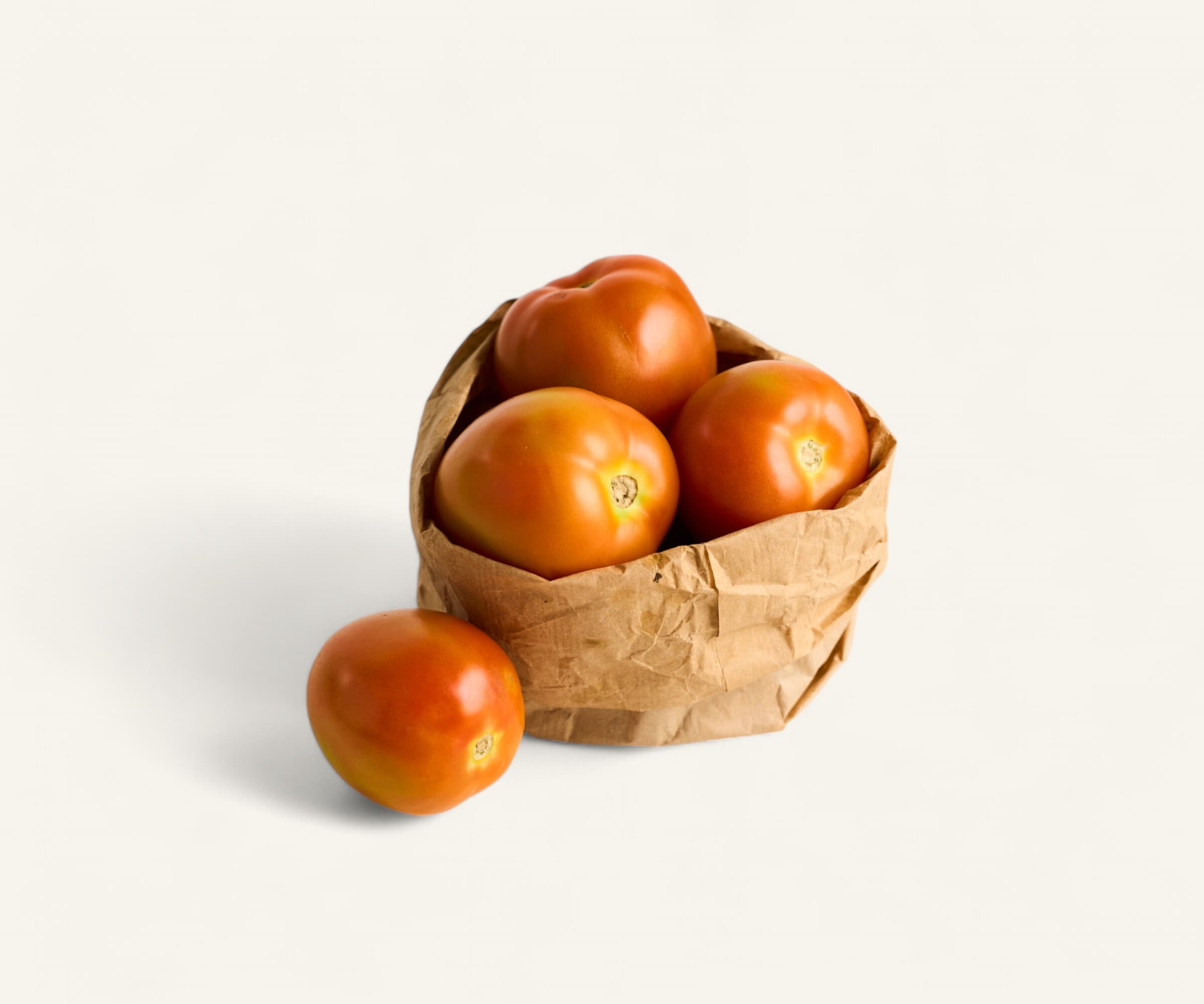 Tomate salada orgânico 500g | 3 a 4und
