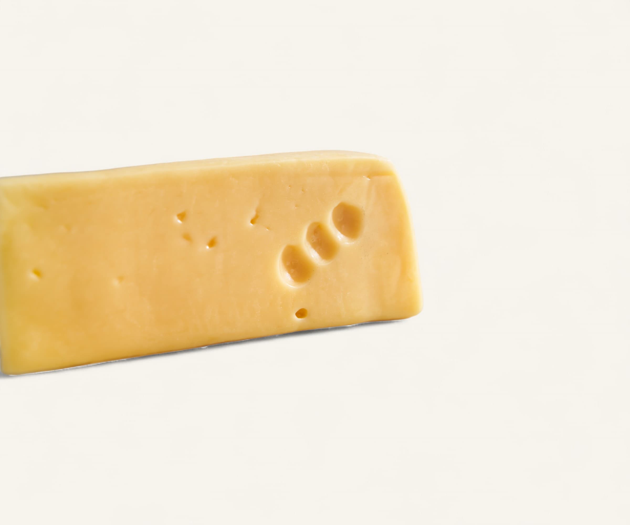 Queijo emmental skinpack 140g