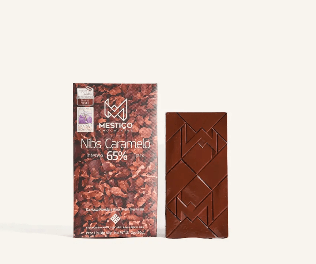 Chocolate 65% cacau com nibs de caramelo bean to bar 60g