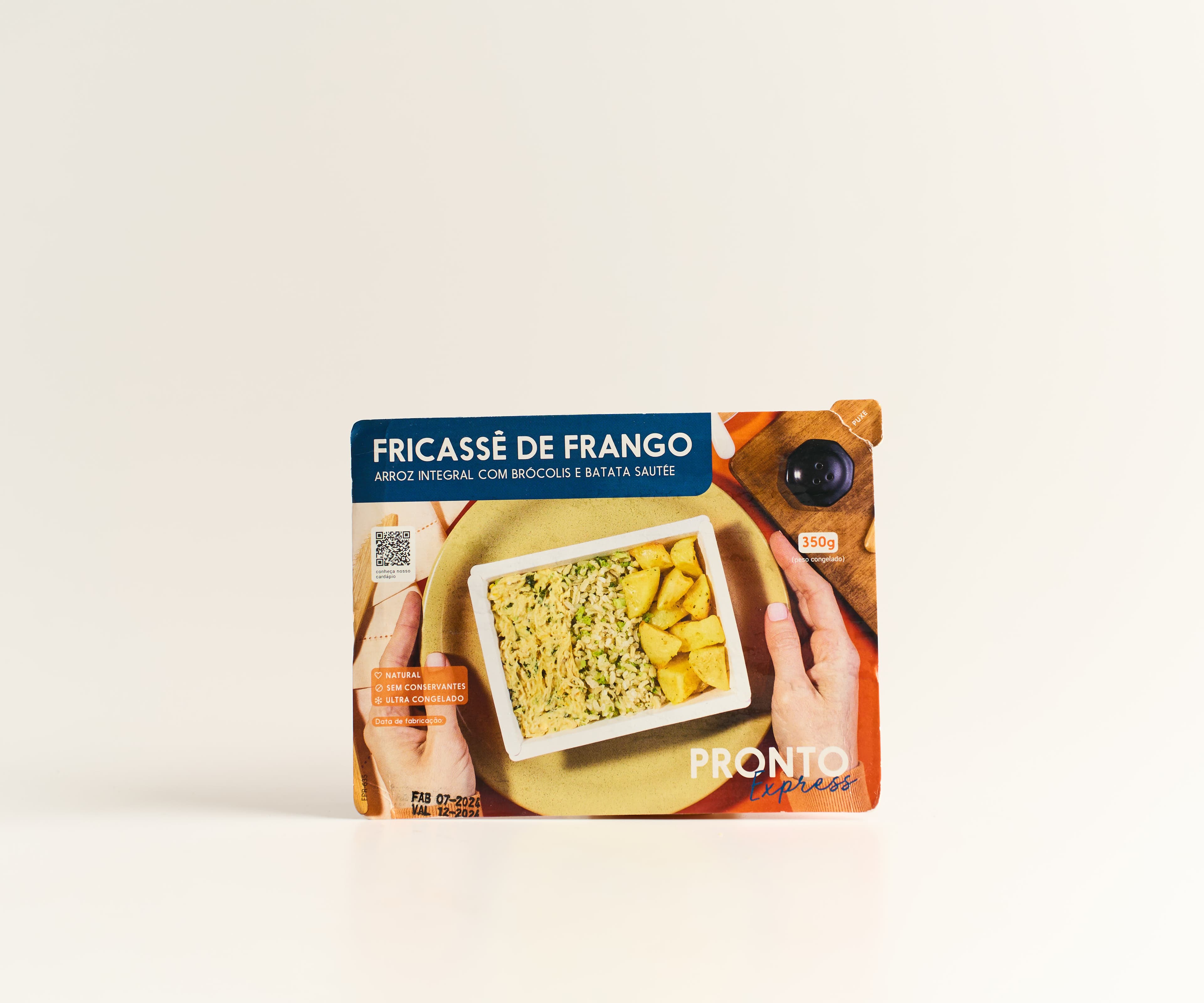 Fricassê de frango, arroz integral com brócolis e batata sauté 350g