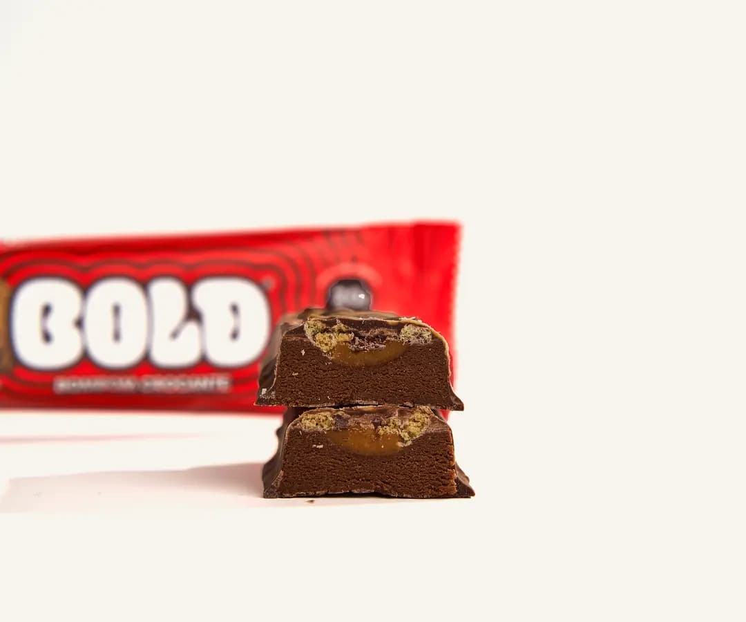 Barra de proteína Bold 14g sabor bombom crocante 40g