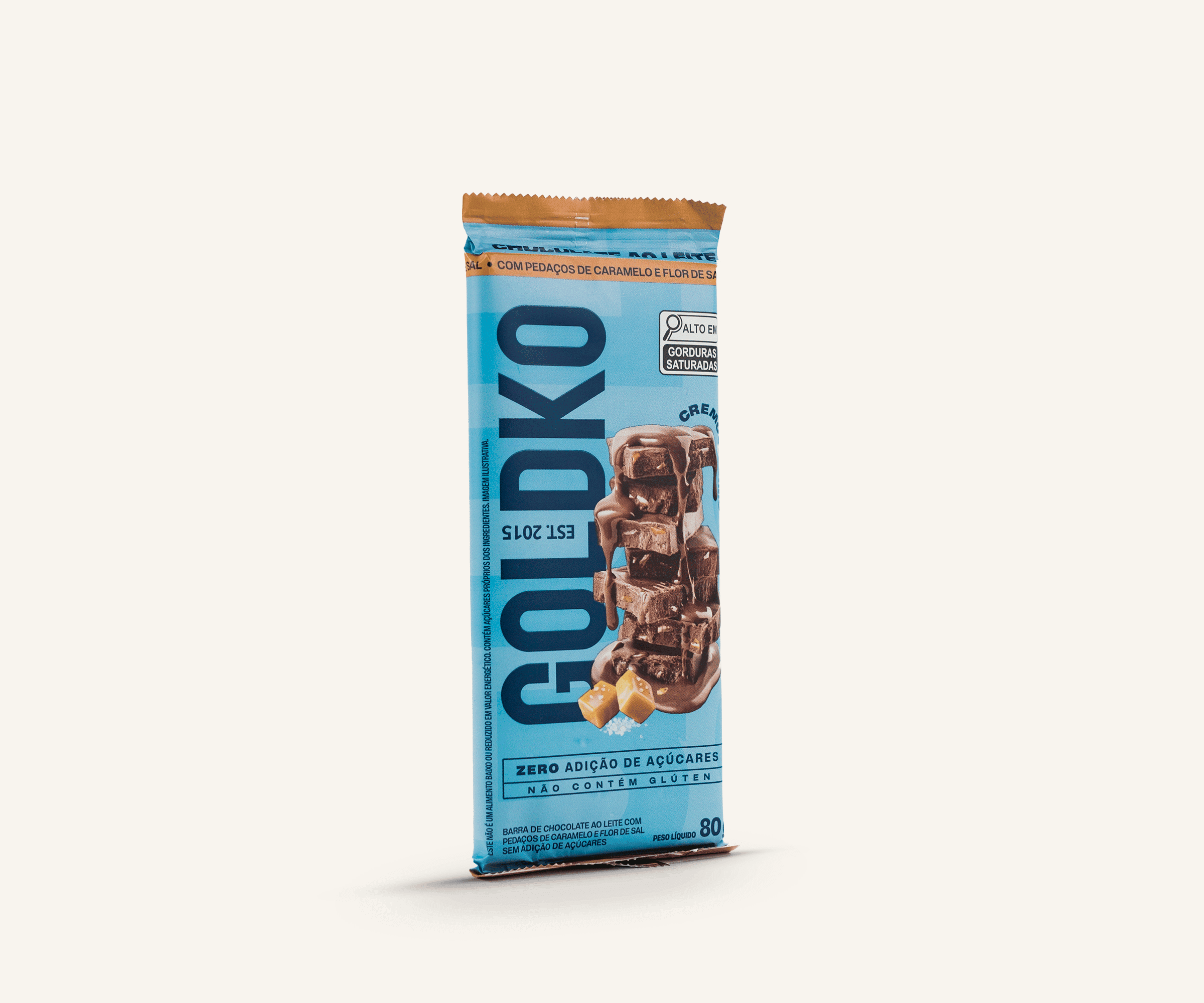 Barra de chocolate ao leite com pedaços de caramelo e flor de sal GoldKo 80g