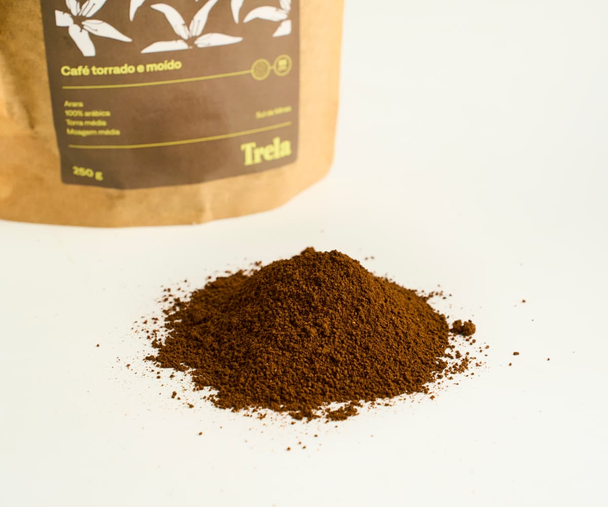 Café especial torrado e moído Arara 250g