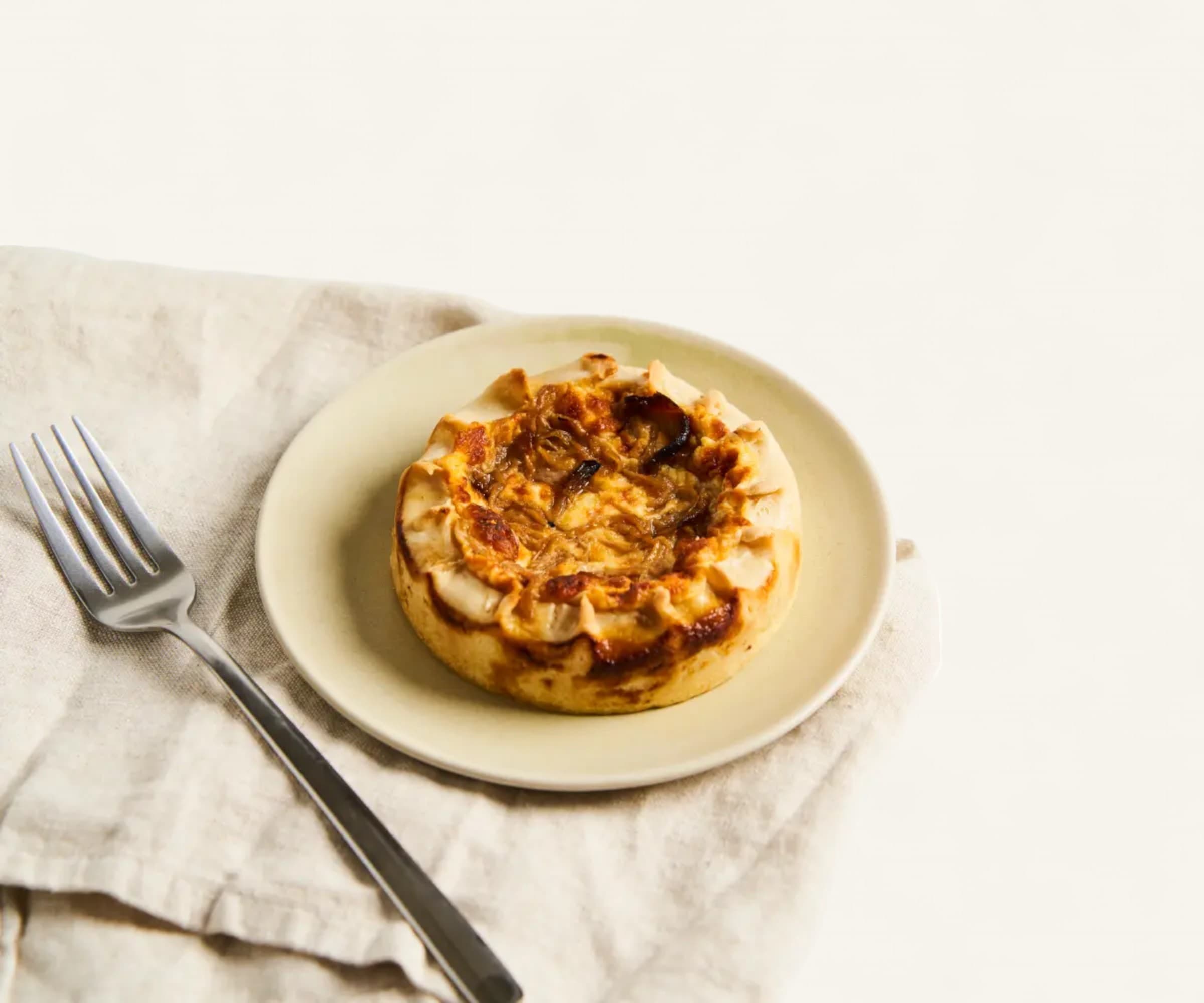 Quiche de cebola caramelizada com queijo gruyère 180g
