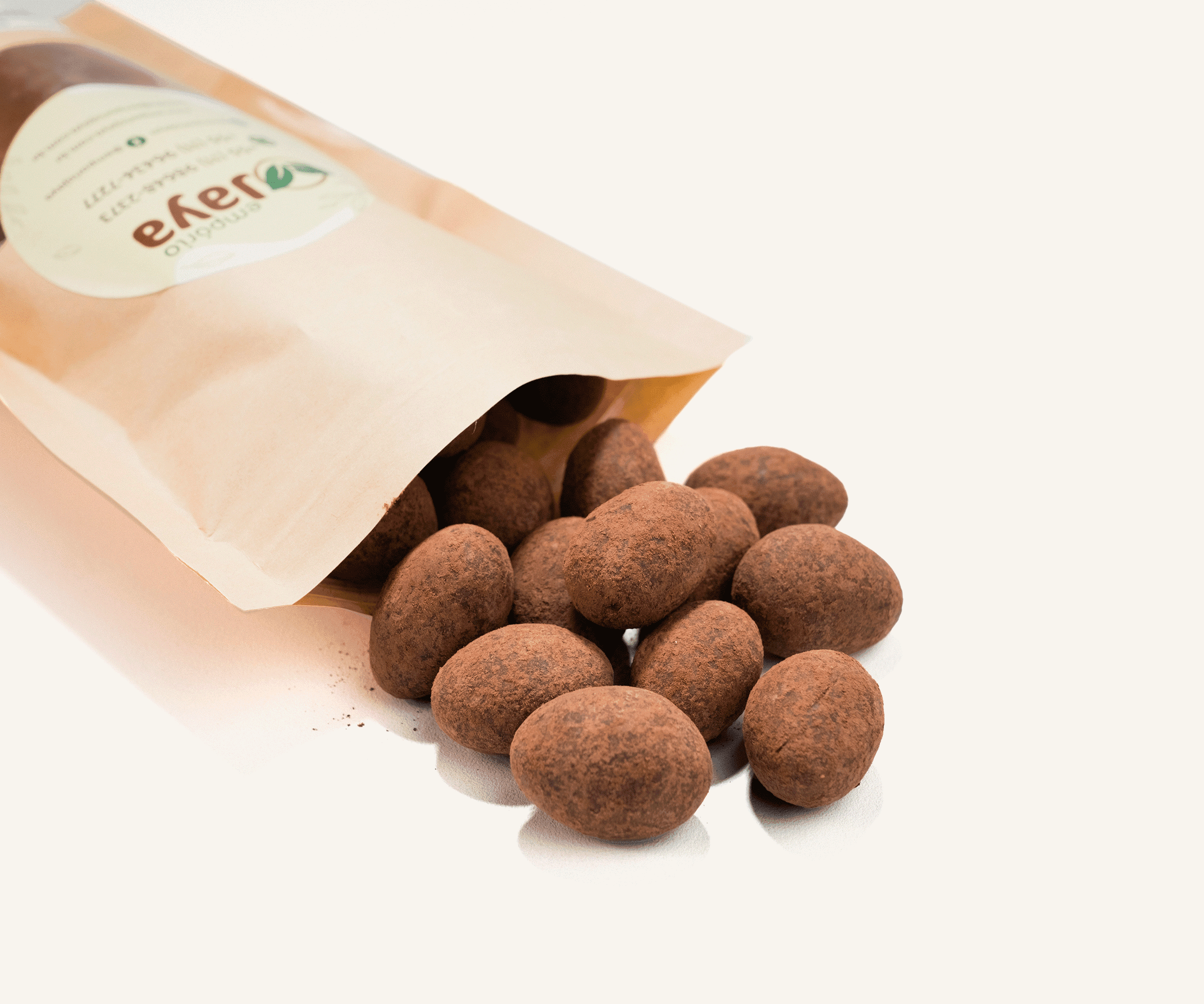 Amêndoa coberta com chocolate 70% e cacau em pó 200g