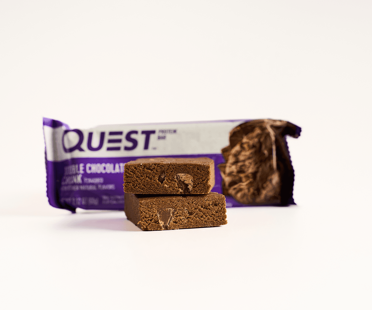 Barra de proteína 20g double chocolate chunk Quest Bar 60g