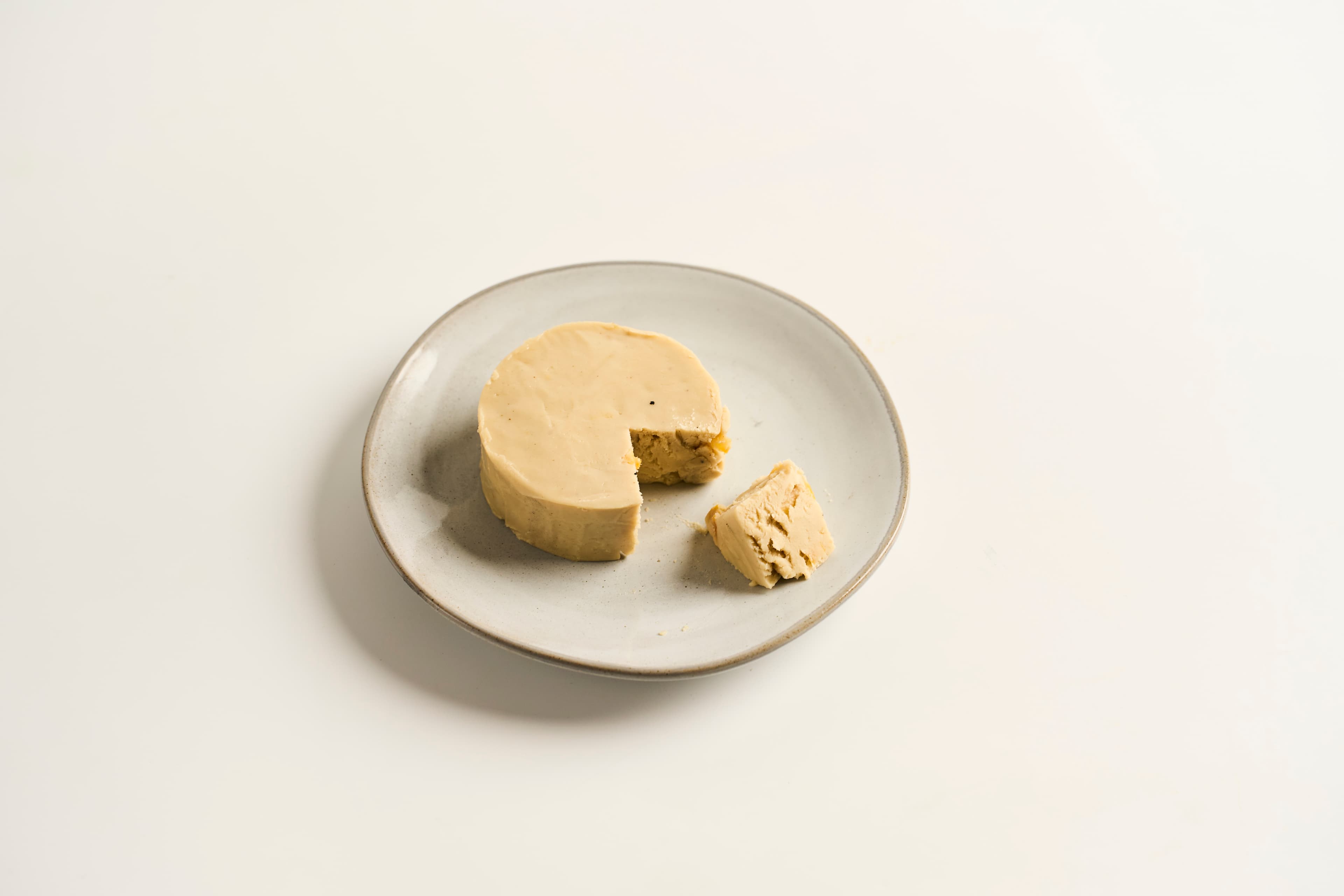 Queijo de castanha de caju trufado com damasco 120g