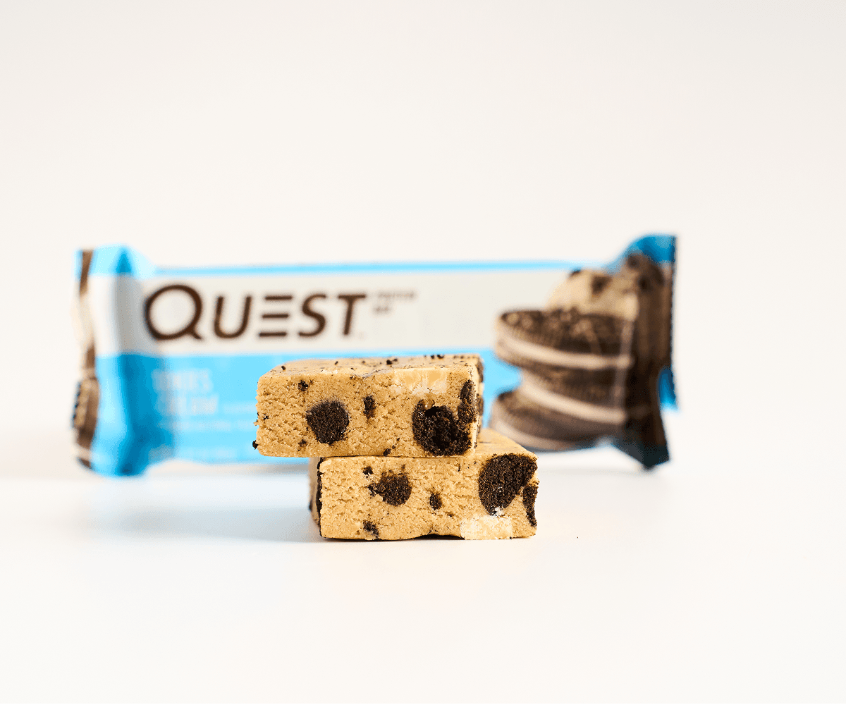 Barra de proteína 21g cookies & cream Quest Bar 60g