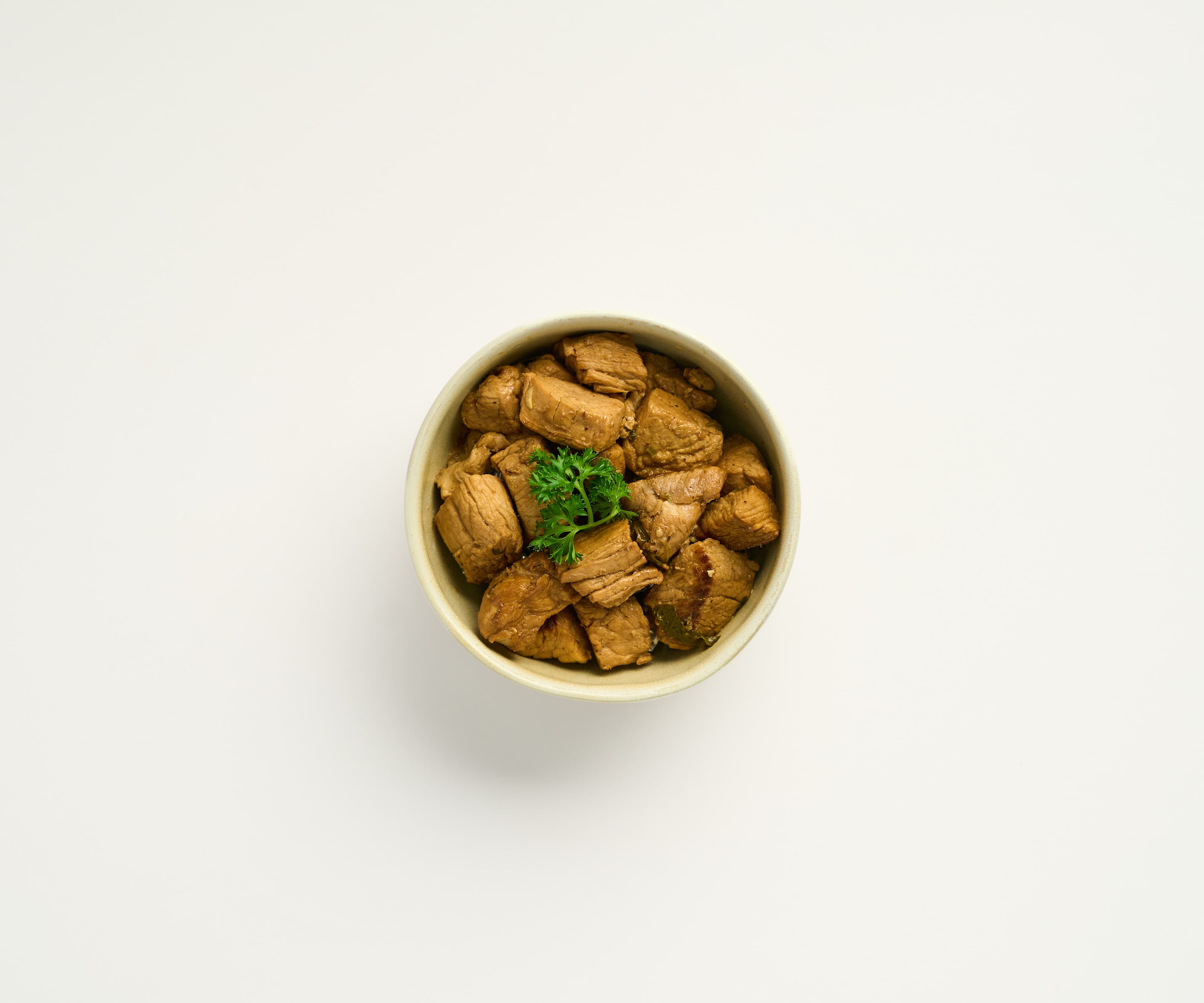 Iscas de mignon suíno marinadas porção de 130g