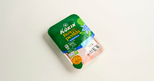 Sobrecoxa de frango congelado 600g | Trela